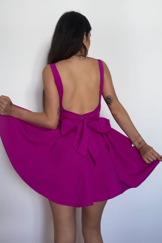 Rochie Fucsia 'Cute Angel' - Rochie scurta de ocazie fucsia cu spatele gol si detaliu cu fundita